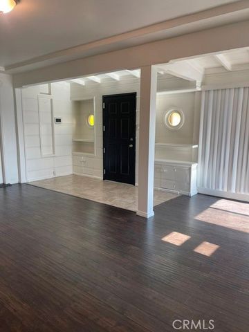 1326 W 98th, Los Angeles, CA 90044