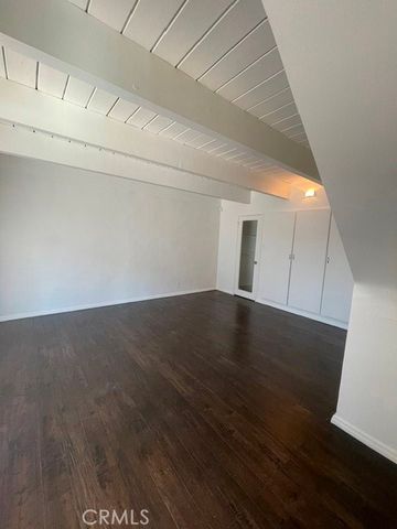 1326 W 98th, Los Angeles, CA 90044