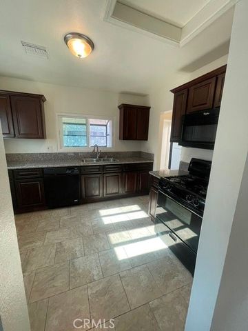 1326 W 98th, Los Angeles, CA 90044