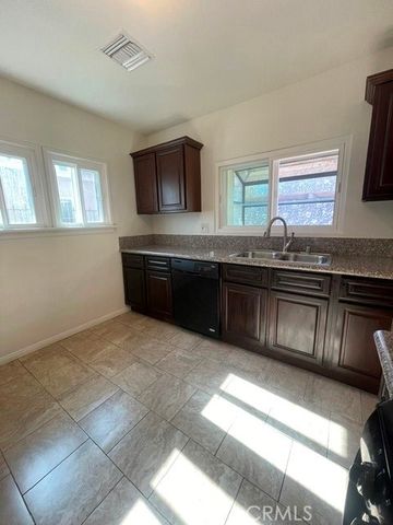 1326 W 98th, Los Angeles, CA 90044