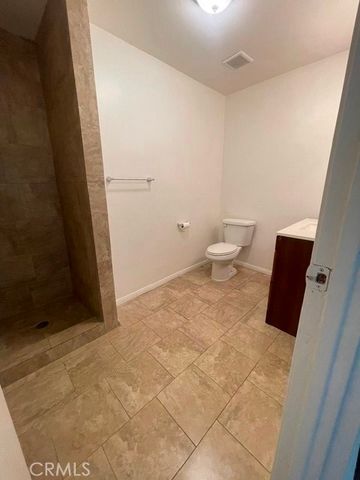 1326 W 98th, Los Angeles, CA 90044