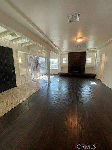 1326 W 98th, Los Angeles, CA 90044