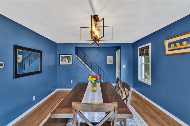 3416 Sterling Dr, Bethel Park, PA 15102