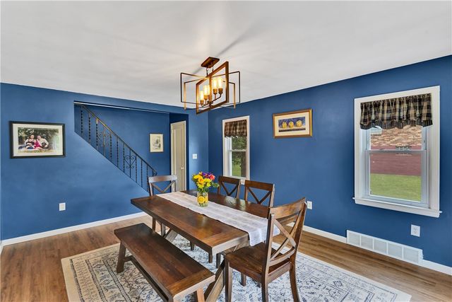 3416 Sterling Dr, Bethel Park, PA 15102