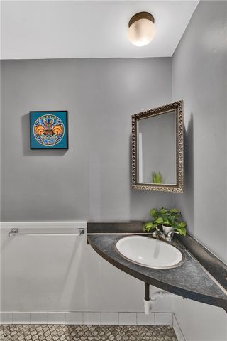 3416 Sterling Dr, Bethel Park, PA 15102