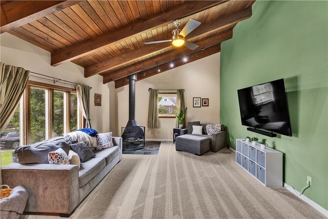3416 Sterling Dr, Bethel Park, PA 15102