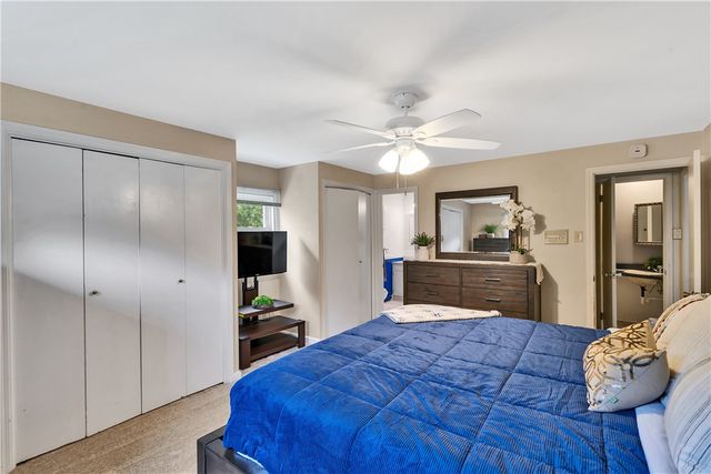 3416 Sterling Dr, Bethel Park, PA 15102