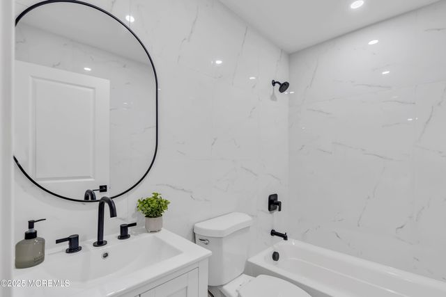 143 Davenport Road, Toms River, NJ 08757