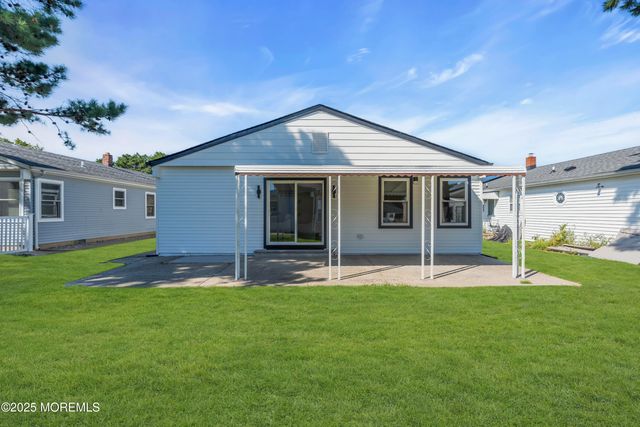 143 Davenport Road, Toms River, NJ 08757