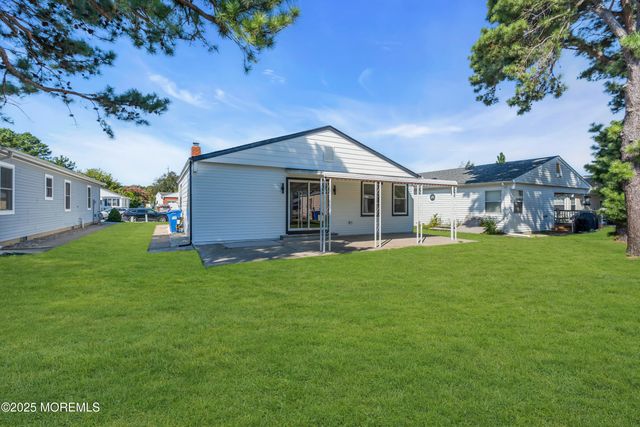 143 Davenport Road, Toms River, NJ 08757