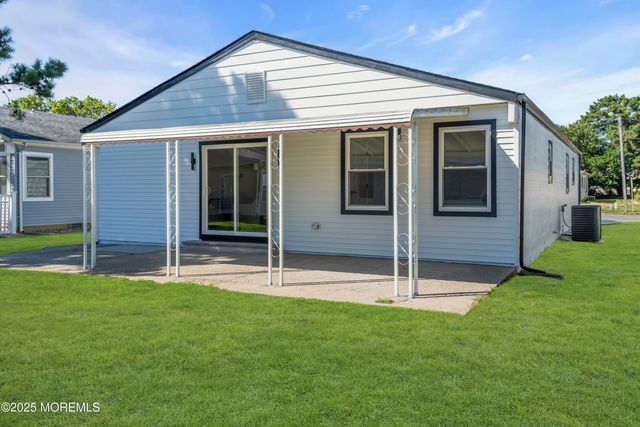 143 Davenport Road, Toms River, NJ 08757