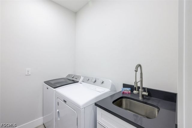 1510 NW 4th ST, Cape Coral, FL 33993