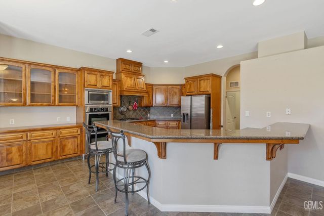 11305 Andretti, Bakersfield, CA 93312