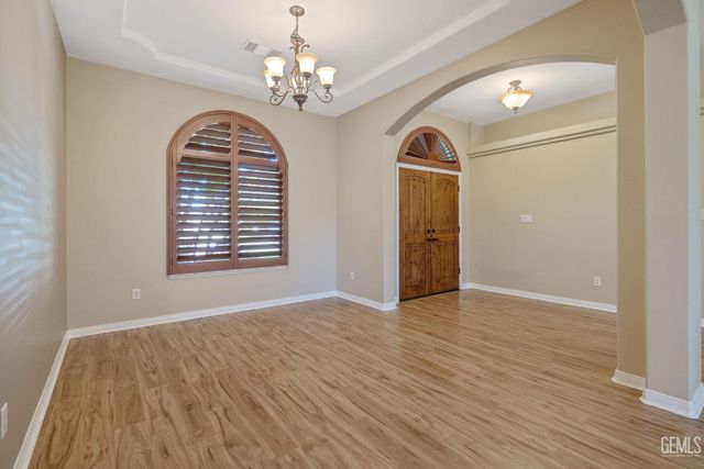 11305 Andretti, Bakersfield, CA 93312