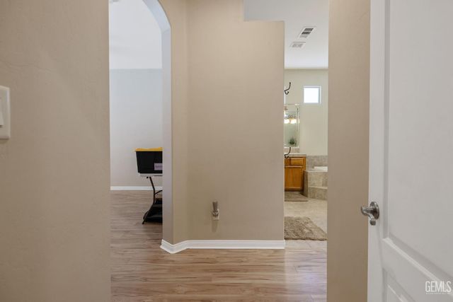 11305 Andretti, Bakersfield, CA 93312