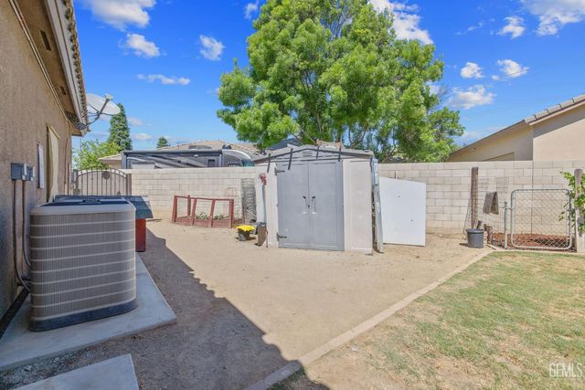 11305 Andretti, Bakersfield, CA 93312