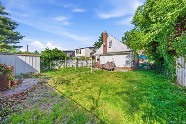 13170 221st Street, Laurelton, NY 11413