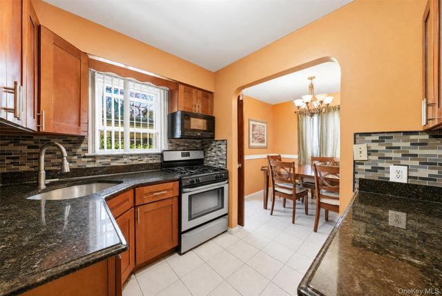 13170 221st Street, Laurelton, NY 11413