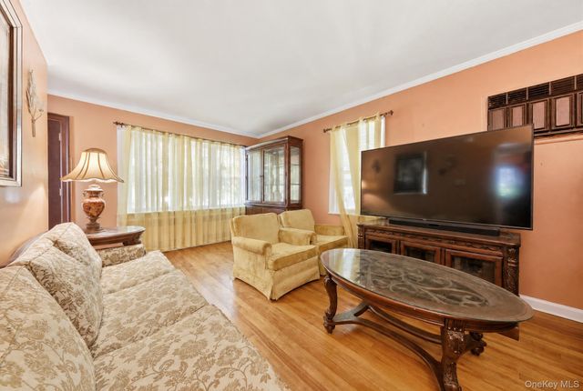13170 221st Street, Laurelton, NY 11413