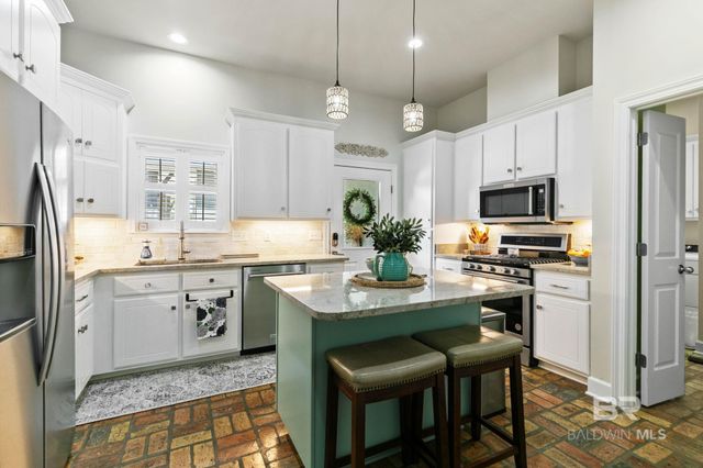 204 S Tee Drive, Fairhope, AL 36532