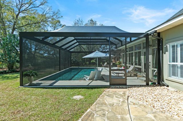 204 S Tee Drive, Fairhope, AL 36532