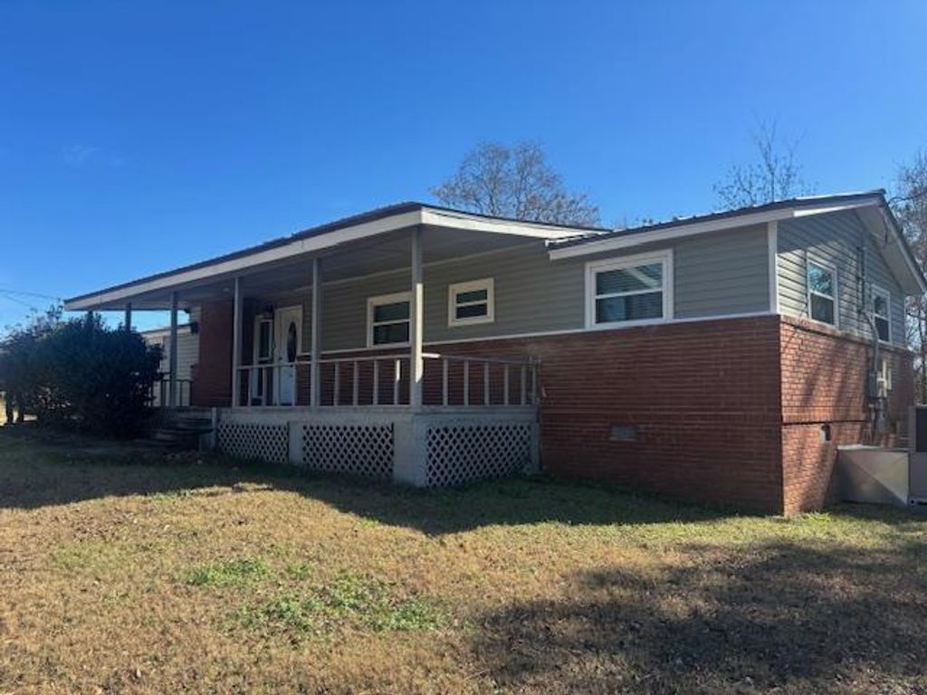 2132 Pierce Road, Phenix City, AL 36867