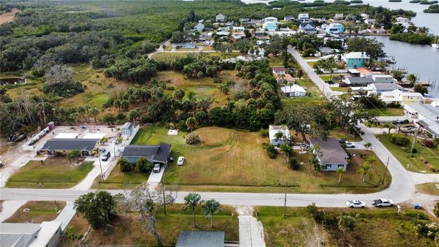 CANAL, Ruskin, FL 33570