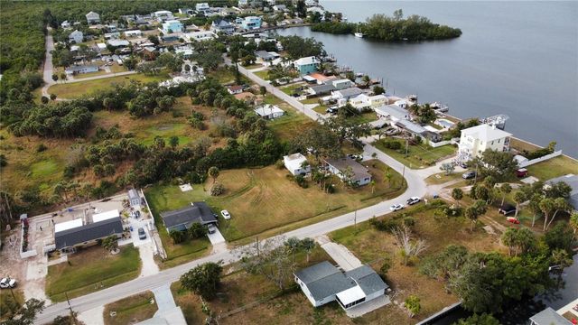 CANAL, Ruskin, FL 33570