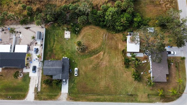 CANAL, Ruskin, FL 33570