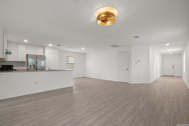 7307 Donkey Valley, San Antonio, TX 78252