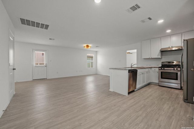 7307 Donkey Valley, San Antonio, TX 78252