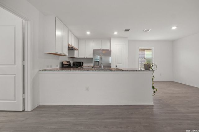 7307 Donkey Valley, San Antonio, TX 78252