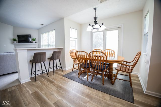 6735 W Odessa Way, Mccordsville, IN 46055