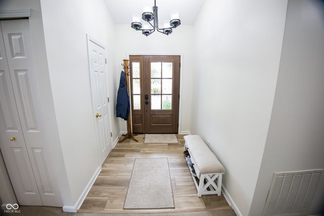 6735 W Odessa Way, Mccordsville, IN 46055