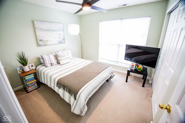 6735 W Odessa Way, Mccordsville, IN 46055
