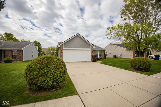 6735 W Odessa Way, Mccordsville, IN 46055