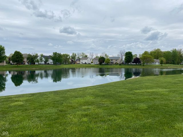 6735 W Odessa Way, Mccordsville, IN 46055