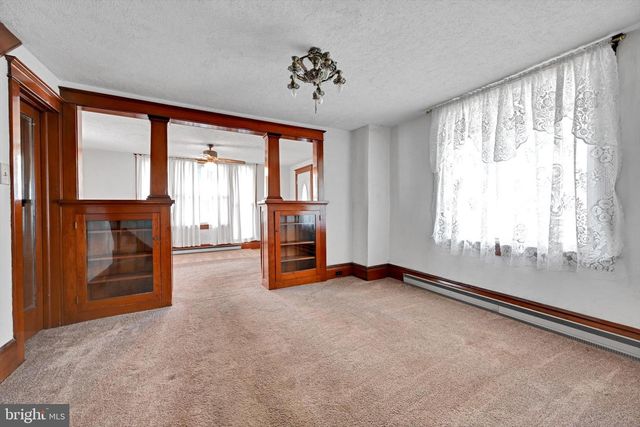 10 E GRAND AVE, Tower City, PA 17980