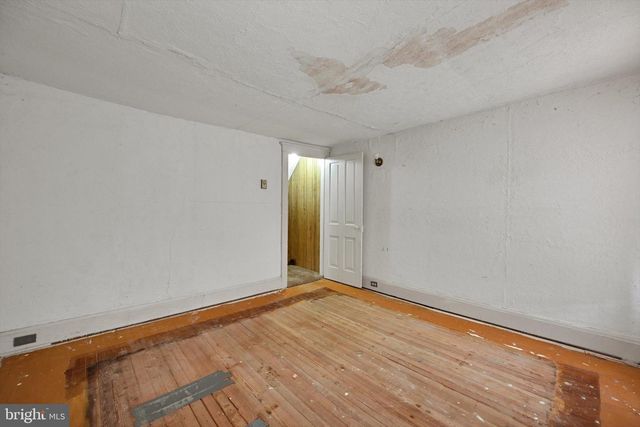 10 E GRAND AVE, Tower City, PA 17980