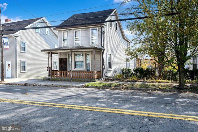 10 E GRAND AVE, Tower City, PA 17980