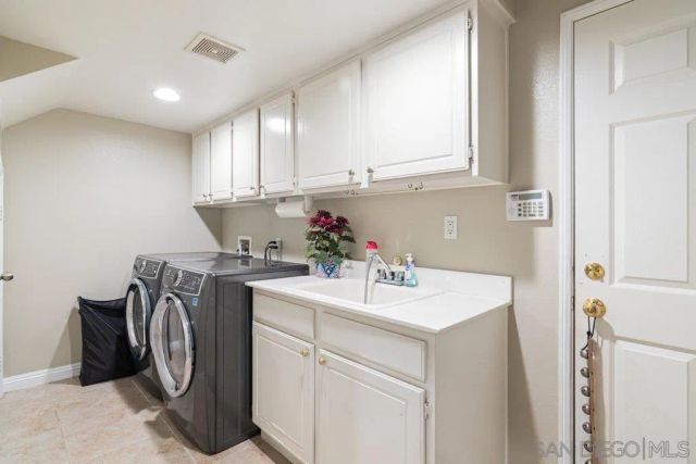 15325 E La Casa Dr, Moreno Valley, CA 92555