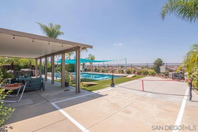 15325 E La Casa Dr, Moreno Valley, CA 92555