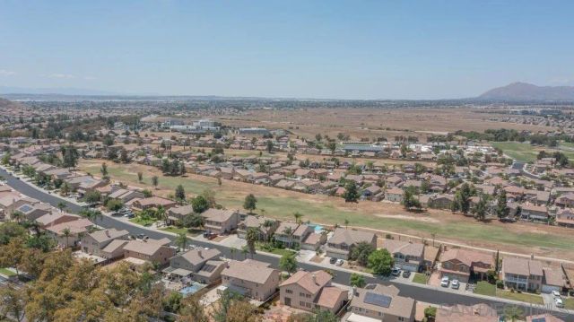 15325 E La Casa Dr, Moreno Valley, CA 92555
