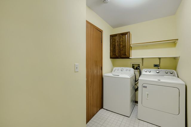 108 E Big Horn Drive, Grayslake, IL 60030