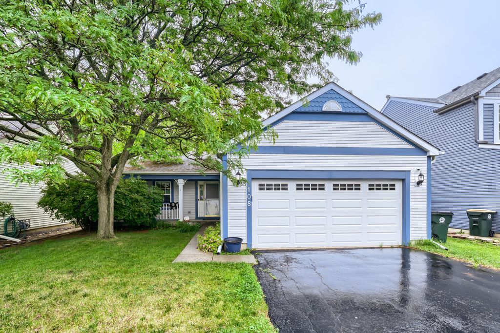 108 E Big Horn Drive, Grayslake, IL 60030