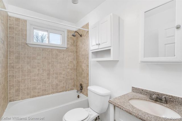 3144 Bart Avenue, Warren, MI 48091