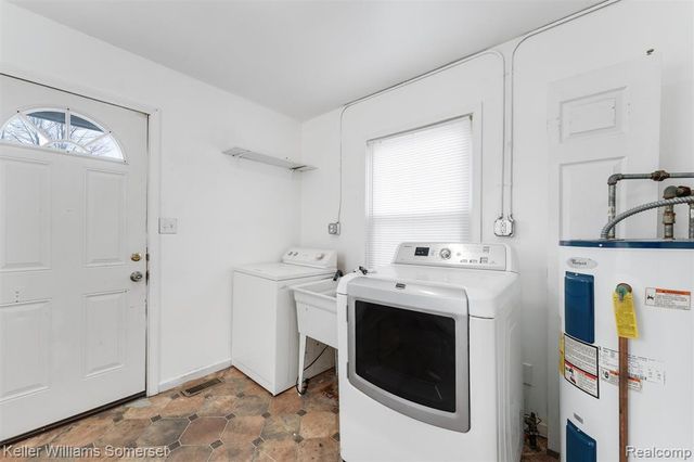 3144 Bart Avenue, Warren, MI 48091