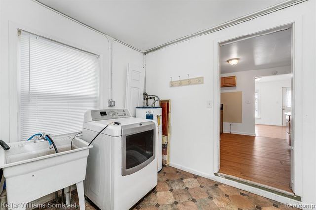 3144 Bart Avenue, Warren, MI 48091