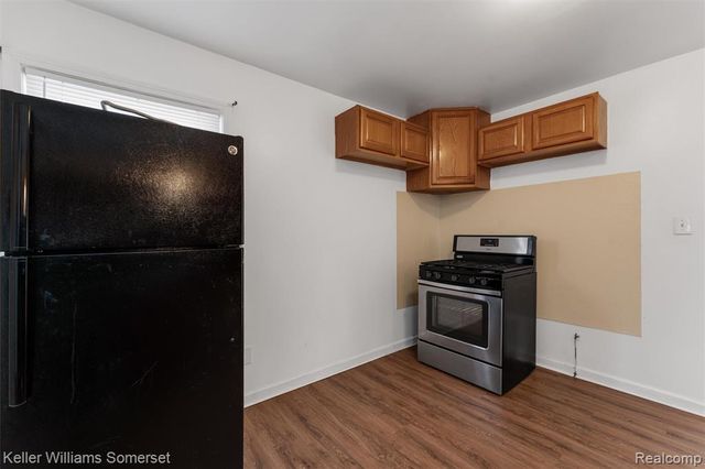 3144 Bart Avenue, Warren, MI 48091