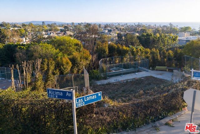 854 Las Lomas Avenue, Pacific Palisades (los Angeles), CA 90272